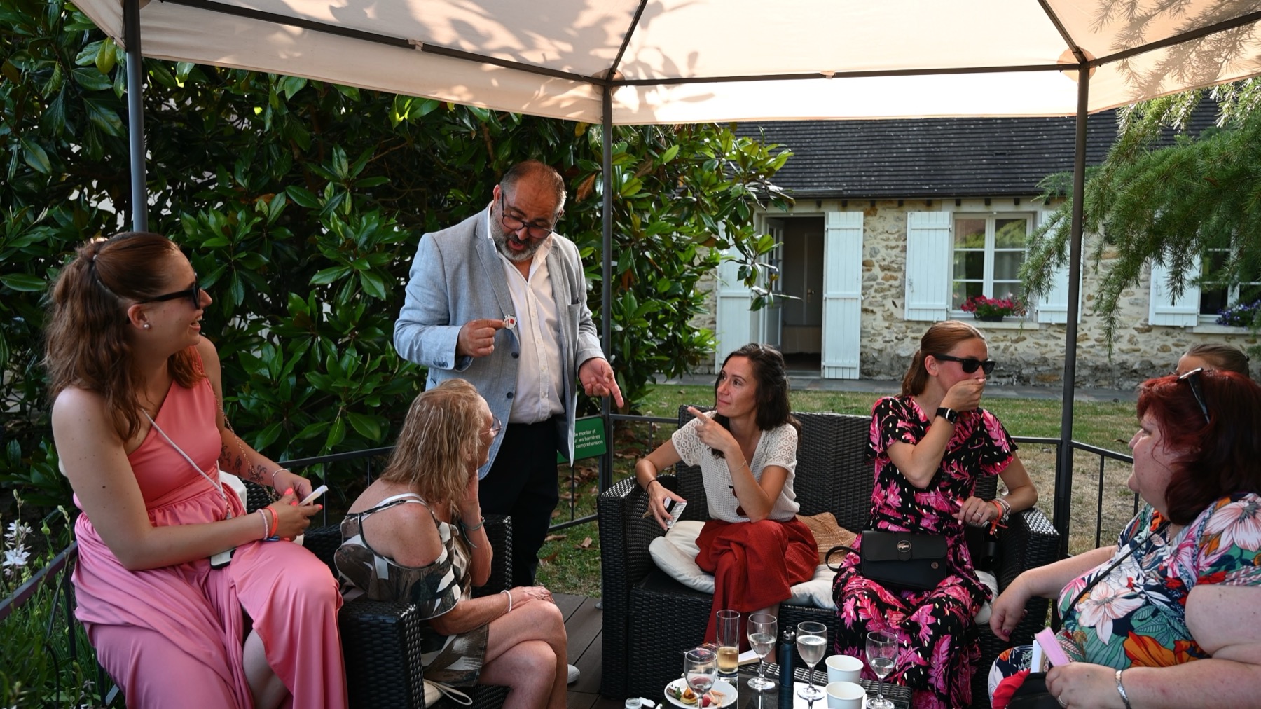 Sébastien Hamilton en prestation close-up lors d'un mariage